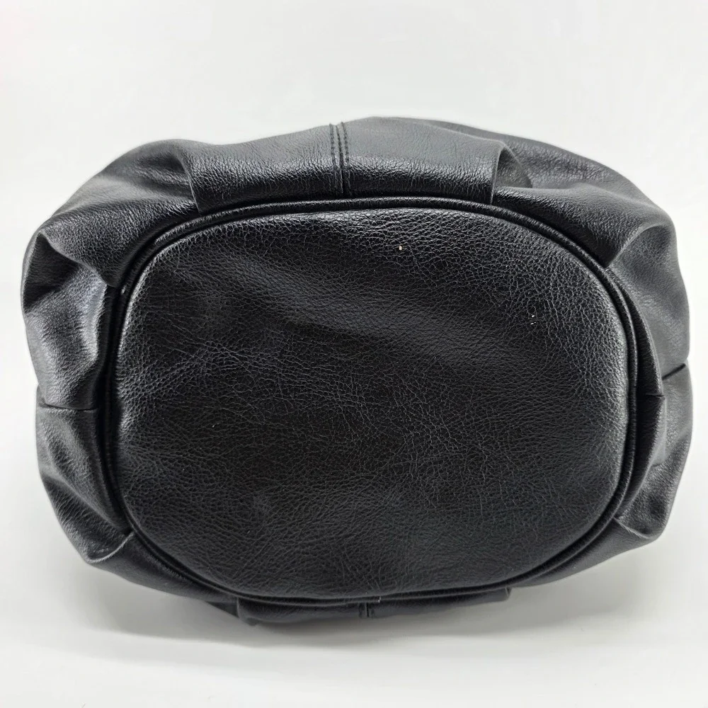 Vintage Capezio Hobo Shoulder Bag Bucket Black Leather 90s Slouchy Tote Grunge
